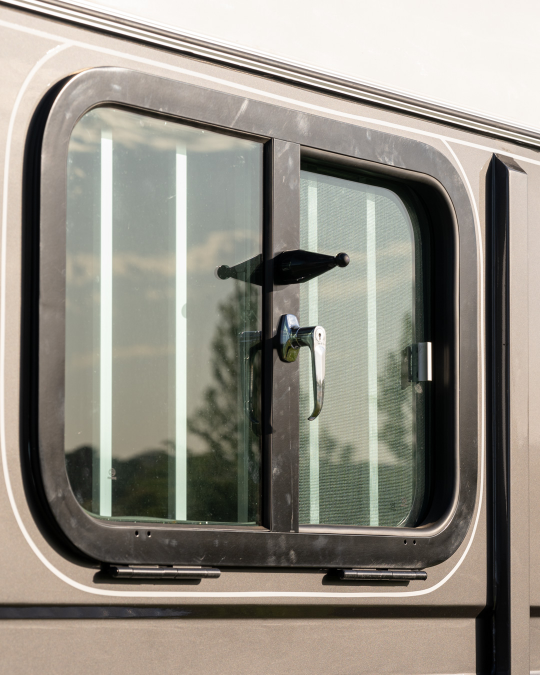 Stockman 3HAL Float OR CFMOTO 1000 Horsey People