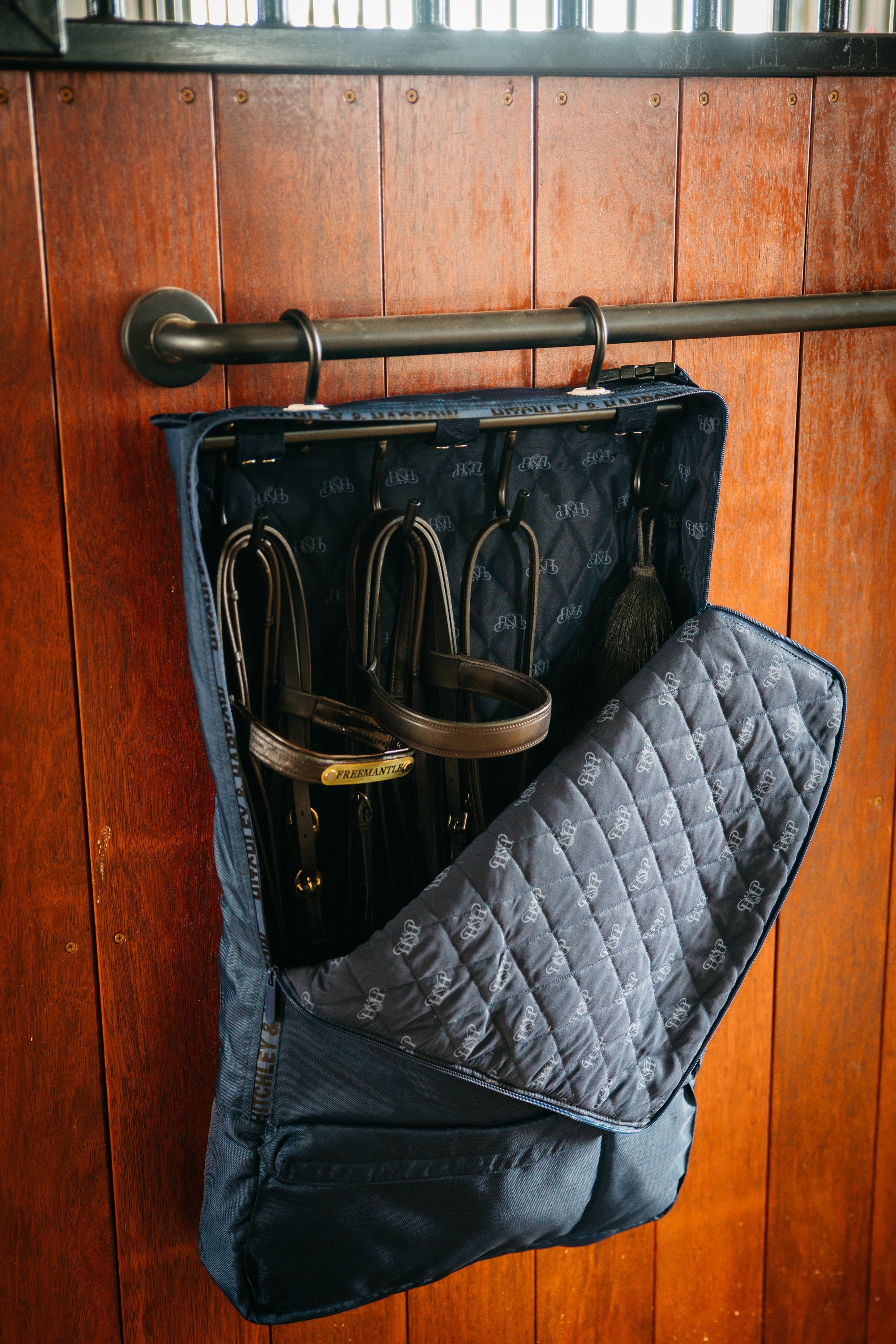 Equestrian Luggage Collection – Show Bridle Bag Navy