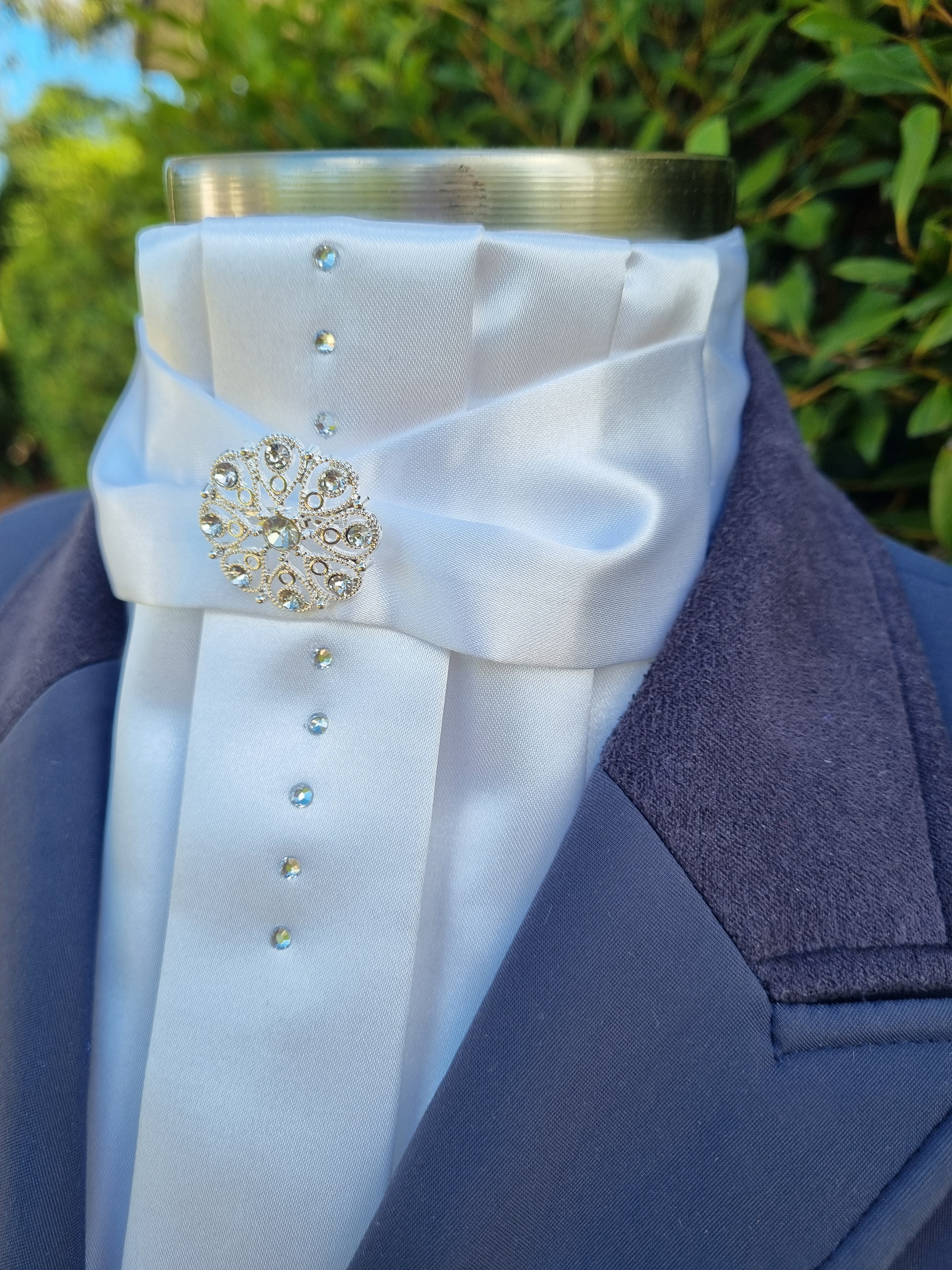 ERA Euro Adeline Stock Tie – White satin with Crystal detail down the centre
